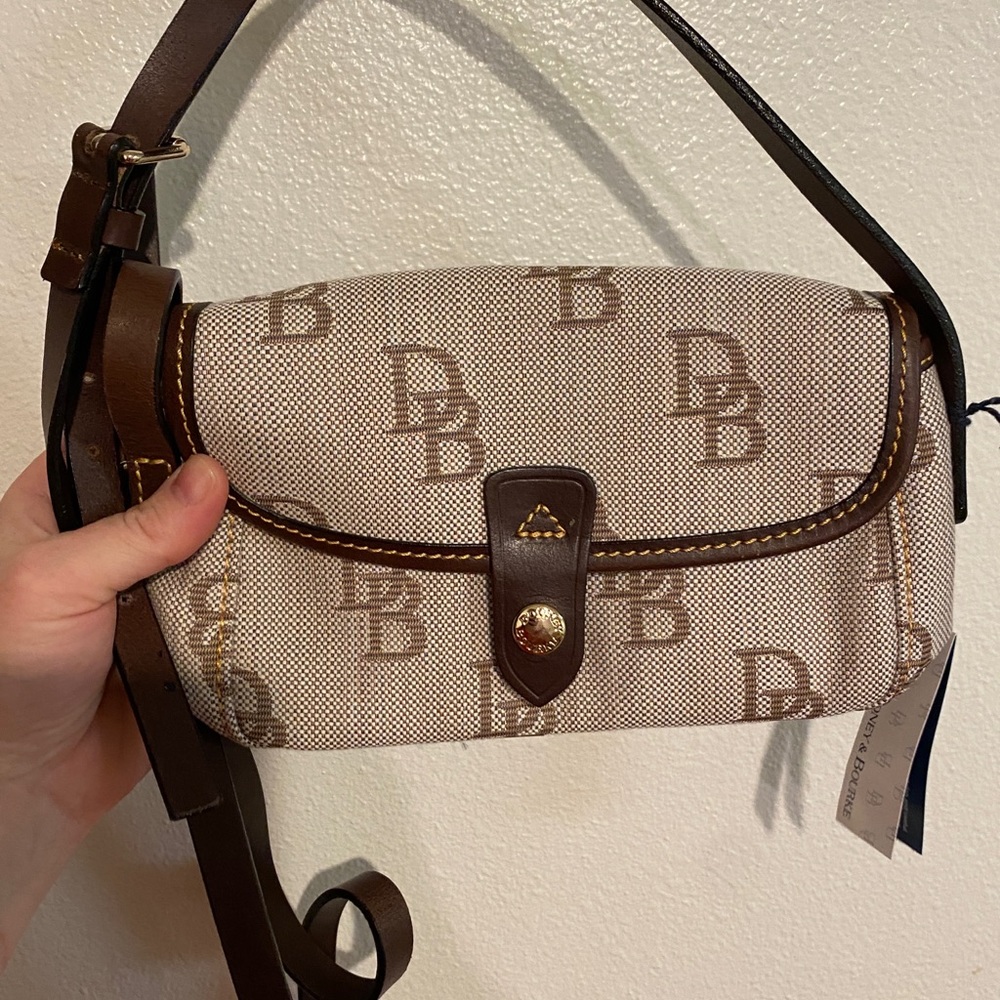 ❗️Sale❗️ NWT Dooney and Bourke Small East West Crossbody Bag Brown and White